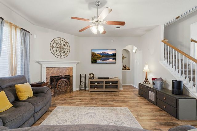 127 Sweet Leaf Grove Lane, Conroe, TX 77384