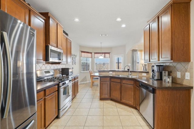 127 Sweet Leaf Grove Lane, Conroe, TX 77384