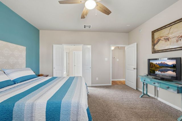 127 Sweet Leaf Grove Lane, Conroe, TX 77384