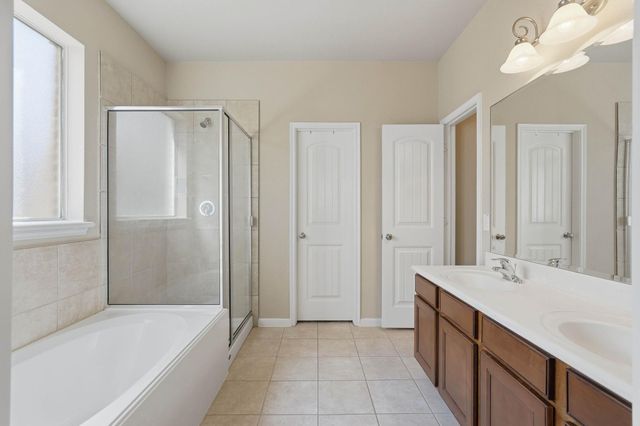 127 Sweet Leaf Grove Lane, Conroe, TX 77384