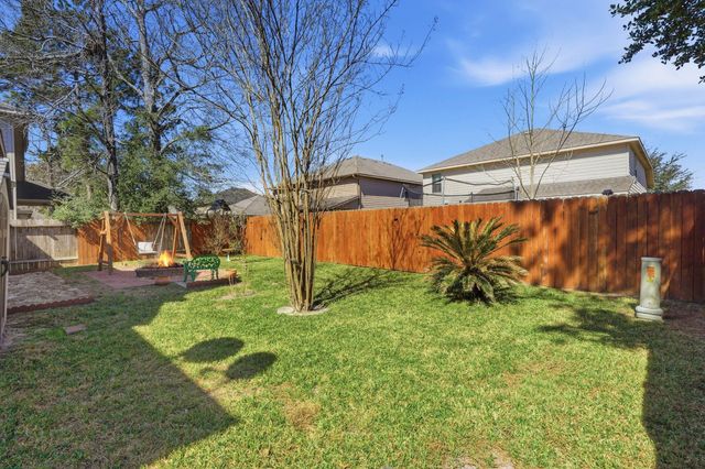 127 Sweet Leaf Grove Lane, Conroe, TX 77384