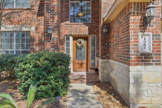 127 Sweet Leaf Grove Lane, Conroe, TX 77384