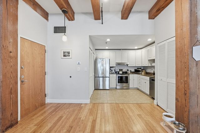 33 Sleeper 410, Boston, MA 02210