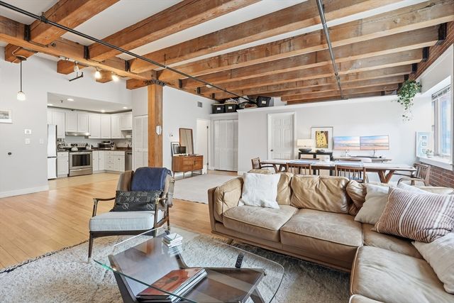 33 Sleeper 410, Boston, MA 02210