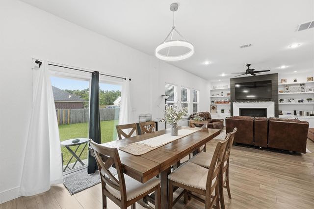 11037 Bois D Arc Street, La Porte, TX 77571