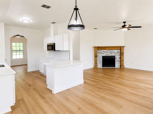 1511 Jacksons Run, Greenville, TX 75402