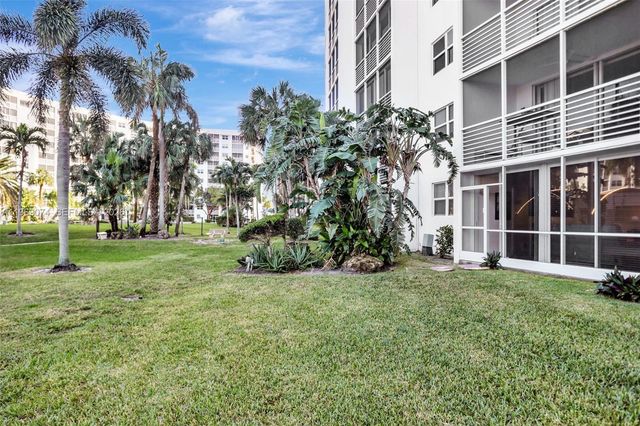 2731 NE 14th St Cswy 115, Pompano Beach, FL 33062