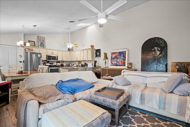 5715 Golden Eagle Circle, Palm Beach Gardens, FL 33418
