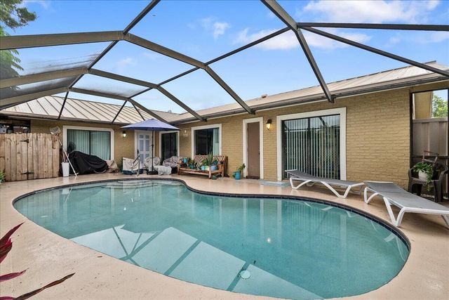 5715 Golden Eagle Circle, Palm Beach Gardens, FL 33418