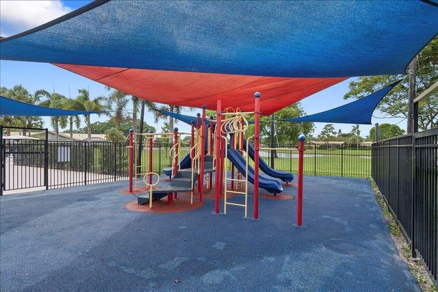 5715 Golden Eagle Circle, Palm Beach Gardens, FL 33418