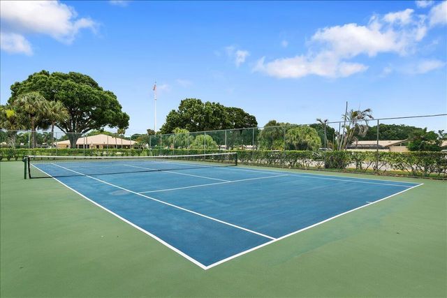 5715 Golden Eagle Circle, Palm Beach Gardens, FL 33418