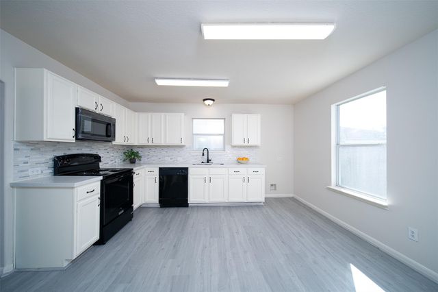 12934 Kingston Point Lane, Houston, TX 77047