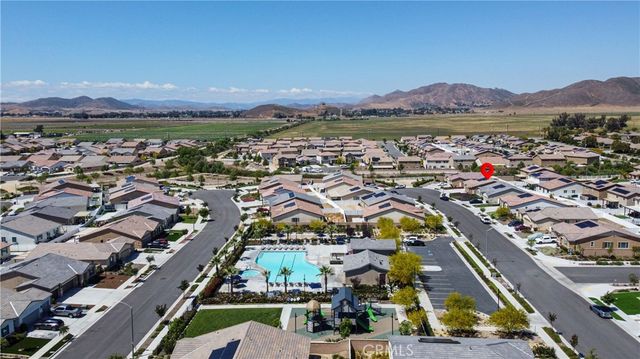 5274 Saloon, Hemet, CA 92545