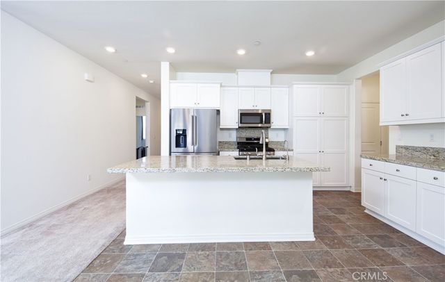 5274 Saloon, Hemet, CA 92545