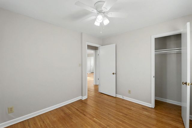 915 S Drury Ln, Wichita, KS 67207