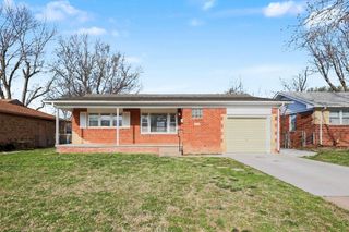 915 S Drury Ln, Wichita, KS 67207