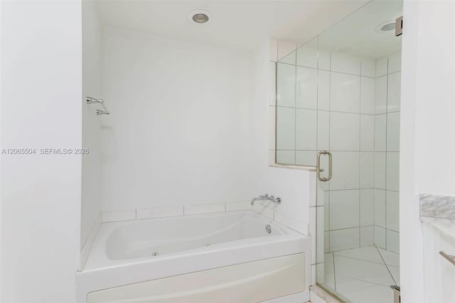 500 Brickell Avenue 401, Miami, FL 33131