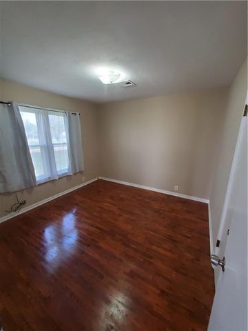 202 E linn Street, Lacygne, KS 66040