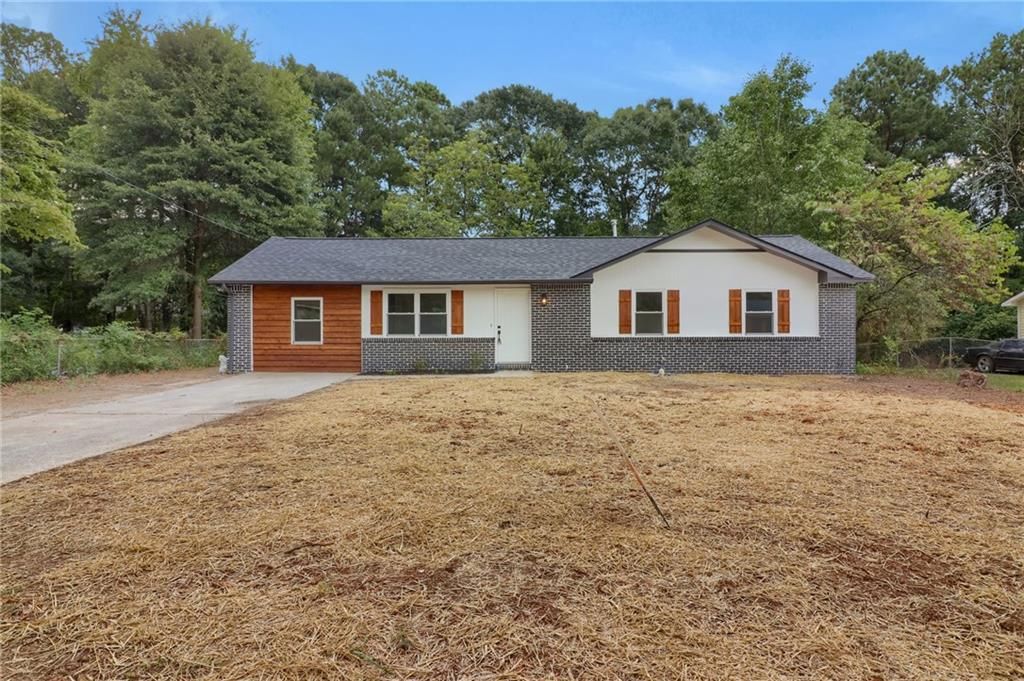 8824 E Bourne, Jonesboro, GA 30238