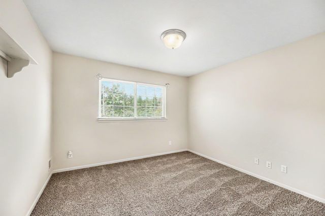 111 S Vista Drive, Auburn Hills, MI 48326