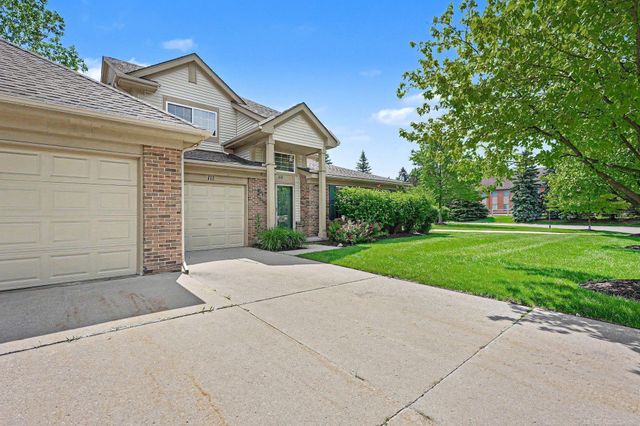 111 S Vista Drive, Auburn Hills, MI 48326