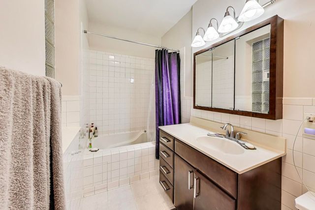 2745 W Lemoyne Street 2, Chicago, IL 60622