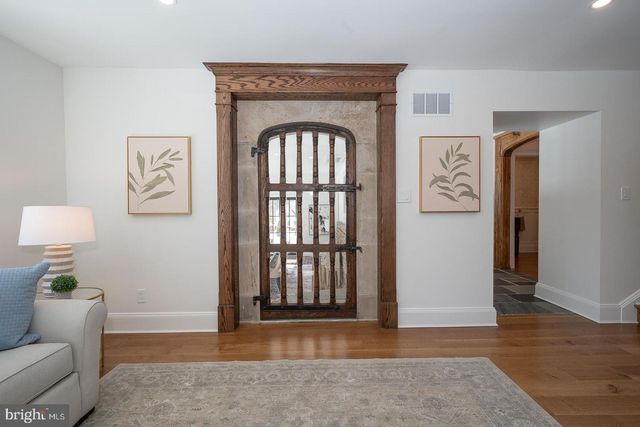 201 S SPRING MILL RD, Villanova, PA 19085