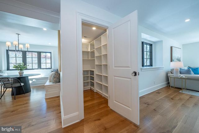 201 S SPRING MILL RD, Villanova, PA 19085