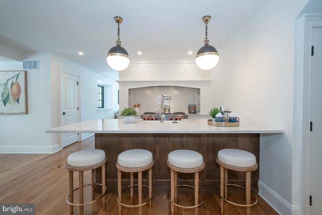 201 S SPRING MILL RD, Villanova, PA 19085