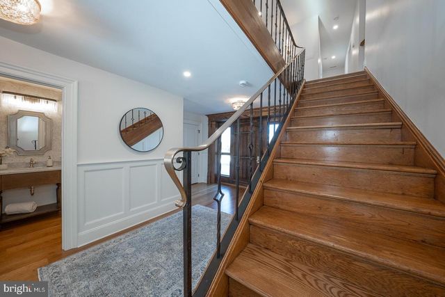 201 S SPRING MILL RD, Villanova, PA 19085