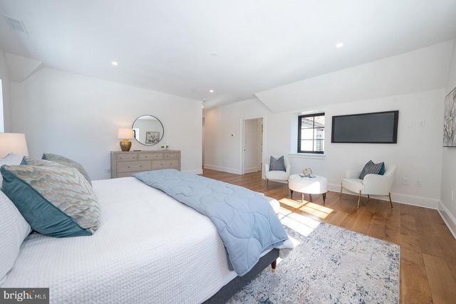 201 S SPRING MILL RD, Villanova, PA 19085