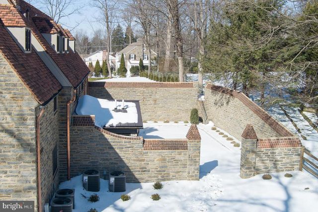 201 S SPRING MILL RD, Villanova, PA 19085