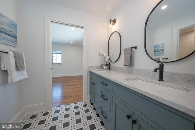 201 S SPRING MILL RD, Villanova, PA 19085