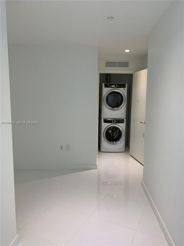 851 NE 1st Avenue 2702, Miami, FL 33132