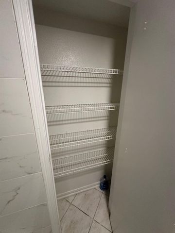 12550 Whittington Drive 903, Houston, TX 77077