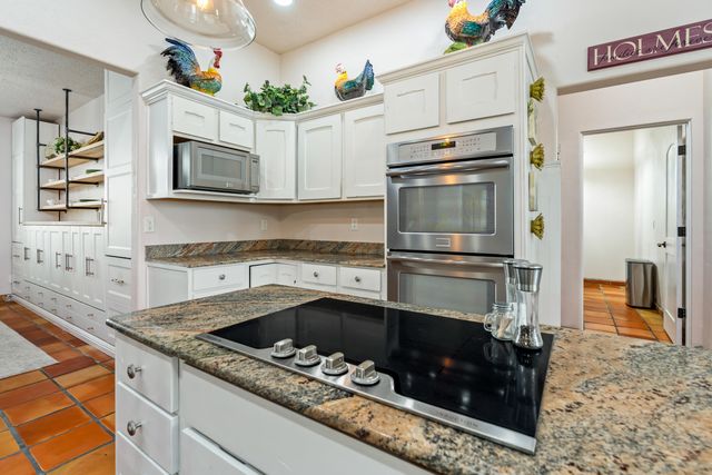 9510 Modesto Avenue NE, Albuquerque, NM 87122