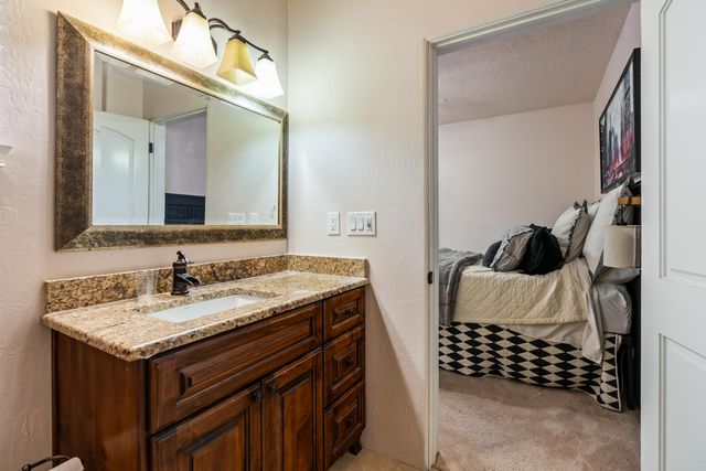 9510 Modesto Avenue NE, Albuquerque, NM 87122