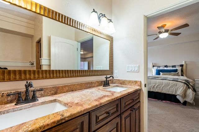 9510 Modesto Avenue NE, Albuquerque, NM 87122