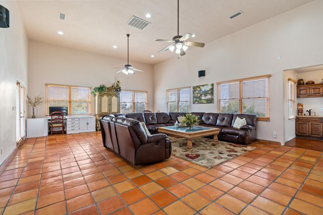 9510 Modesto Avenue NE, Albuquerque, NM 87122