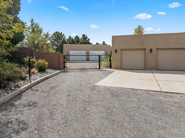 9510 Modesto Avenue NE, Albuquerque, NM 87122
