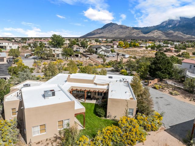 9510 Modesto Avenue NE, Albuquerque, NM 87122