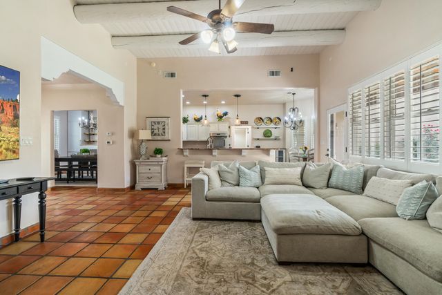 9510 Modesto Avenue NE, Albuquerque, NM 87122