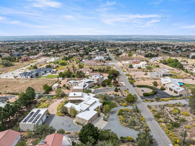 9510 Modesto Avenue NE, Albuquerque, NM 87122