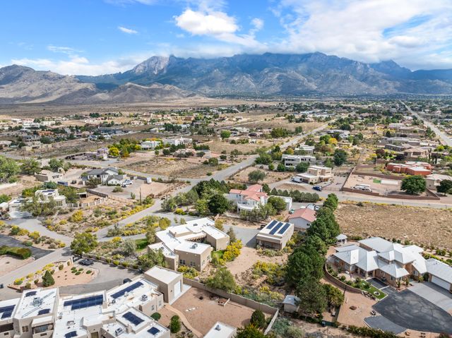9510 Modesto Avenue NE, Albuquerque, NM 87122