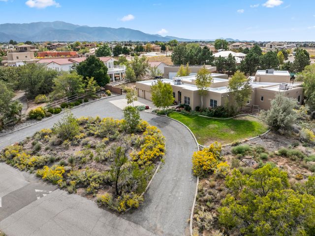 9510 Modesto Avenue NE, Albuquerque, NM 87122