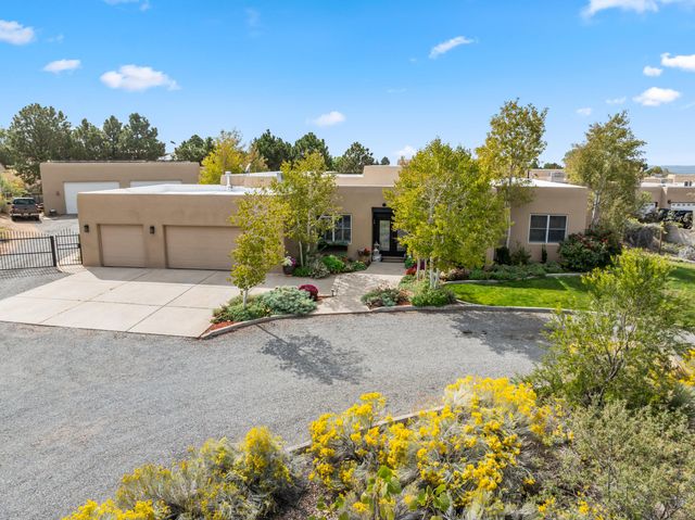 9510 Modesto Avenue NE, Albuquerque, NM 87122