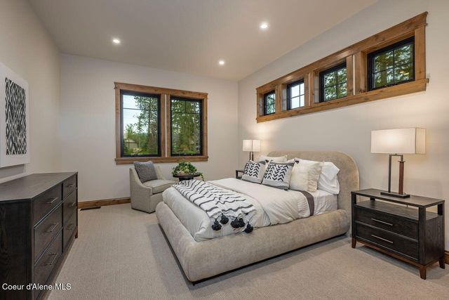 L4B1 N Mountain View Rd, Rathdrum, ID 83858