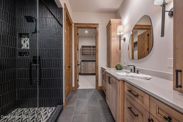 L4B1 N Mountain View Rd, Rathdrum, ID 83858