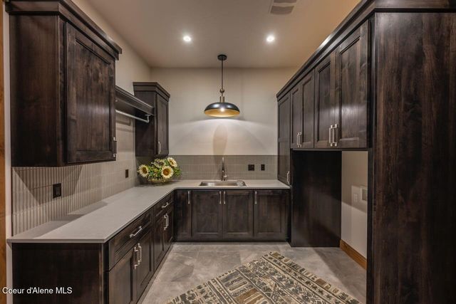 L4B1 N Mountain View Rd, Rathdrum, ID 83858