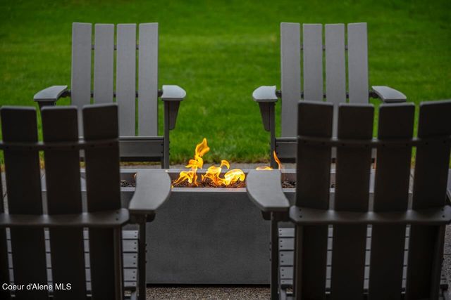 L4B1 N Mountain View Rd, Rathdrum, ID 83858